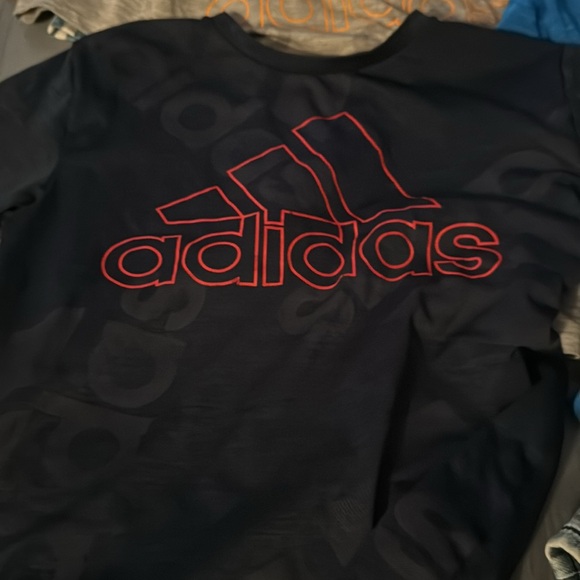 Clothes size 8 boys 5 shirts and 3 tshirts - Picture 4 of 8